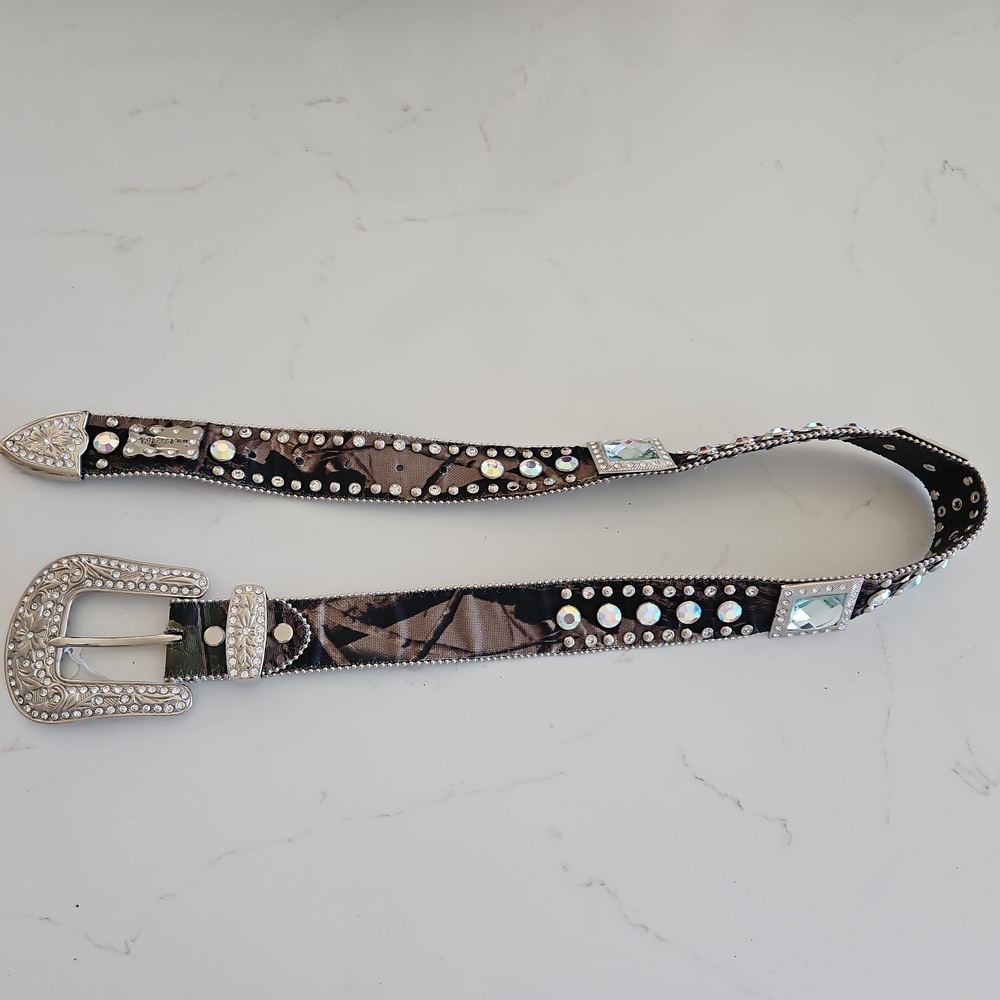 Fashion Dramatic Buckle Rhinestone and Crystal Belt